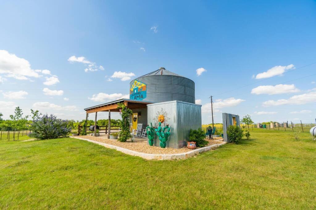 Silo House At Laughing Llama Farm Troy Eksteriør bilde